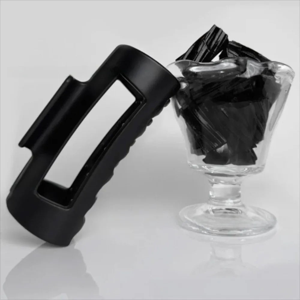 💪 UnbreakaClip™ – The Claw Clip That Never Snaps